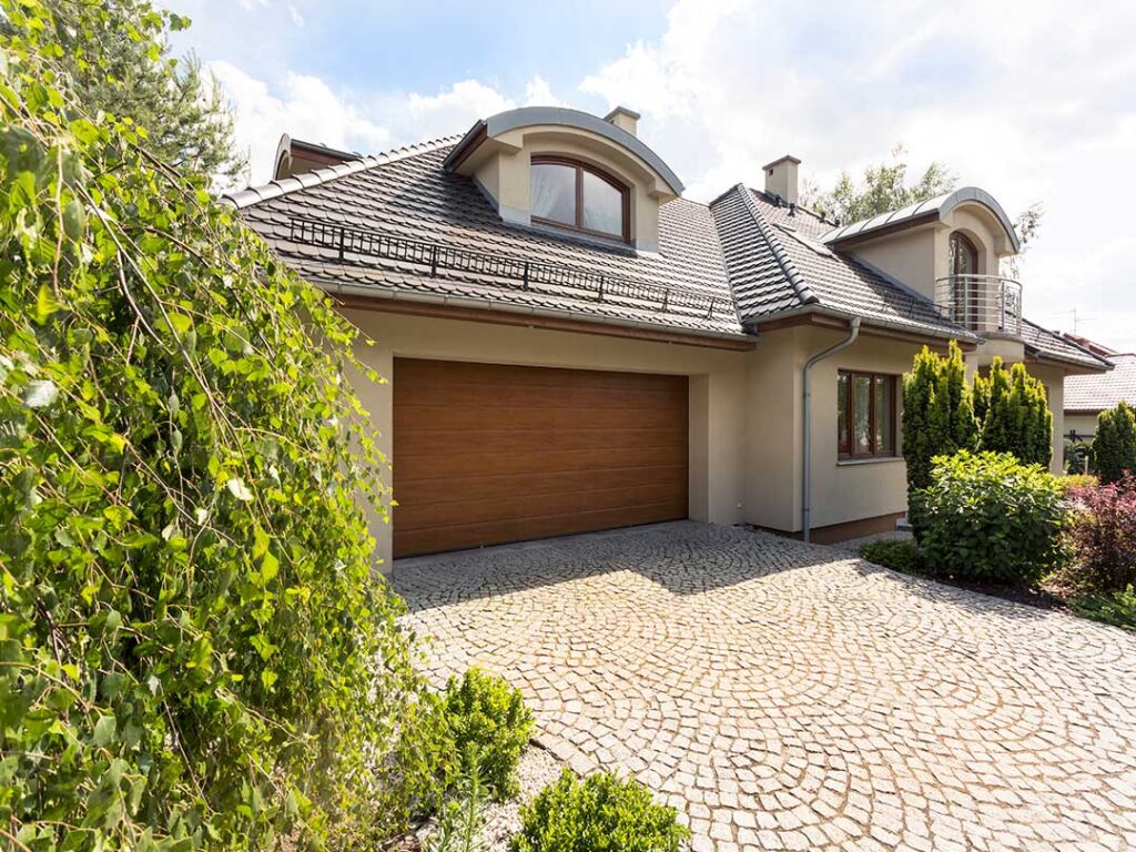 detached-house-with-brown-garage-door